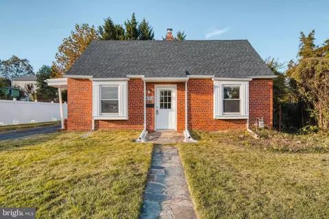 6916 Arlington Blvd, Falls Church, VA 22042