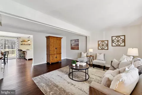 Entry Way - 7315 Glendower Ct, Springfield, VA 22153 photo 2 of 2