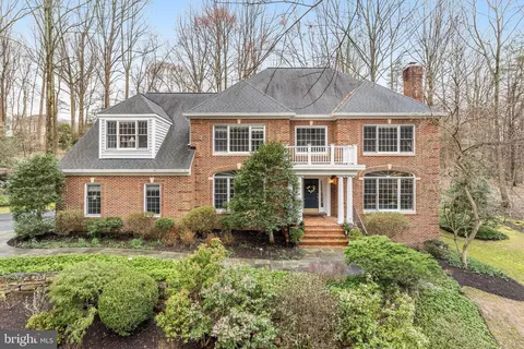 502 Old Saybrook Way, Great Falls, VA 22066