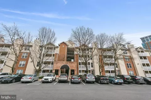1524 Lincoln Way #302, Mclean, VA 22102