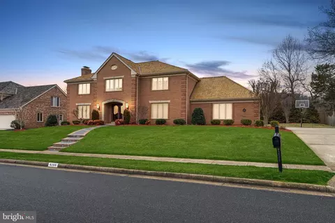 Exterior - 6288 Dunaway Ct, Mclean, VA 22101 photo 5 of 5