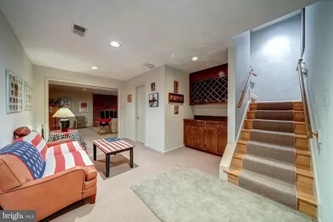 Bedroom - 6288 Dunaway Ct, Mclean, VA 22101 photo 7 of 7