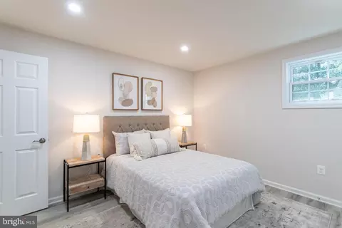 Bedroom - 7816 Falstaff Rd, Mclean, VA 22102 photo 6 of 9