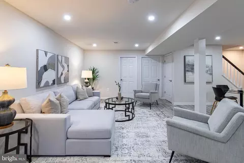 Living - 7816 Falstaff Rd, Mclean, VA 22102 photo 6 of 7