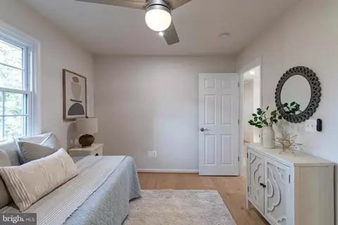 Bedroom - 7816 Falstaff Rd, Mclean, VA 22102 photo 4 of 9