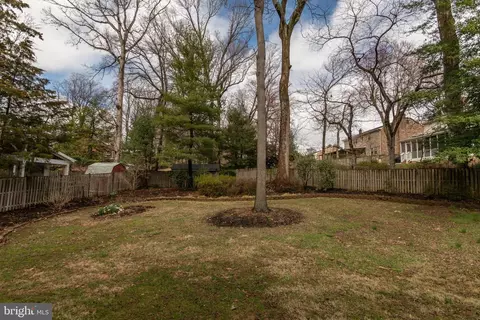 Exterior - 7816 Falstaff Rd, Mclean, VA 22102 photo 5 of 5