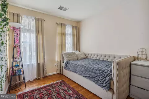 Bedroom - 8350 Jovin Cir, Springfield, VA 22153 photo 3 of 4