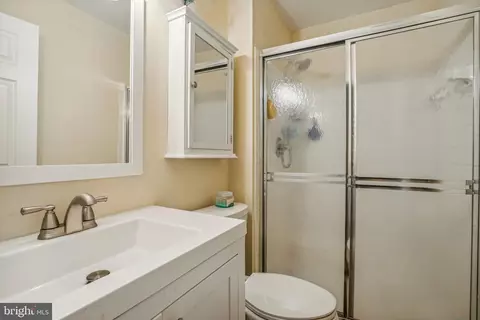 Bath - 8350 Jovin Cir, Springfield, VA 22153 photo 1 of 4