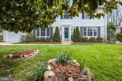 Exterior - 8609 Old Keene Mill Rd, Springfield, VA 22152 photo 2 of 8