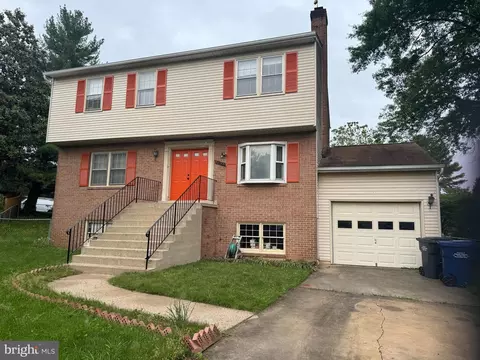 7863 Thor Dr, Annandale, VA 22003
