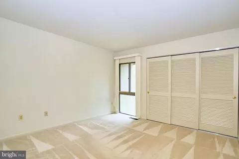 Bedroom - 11706 Newbridge Ct, Reston, VA 20191 photo 5 of 6
