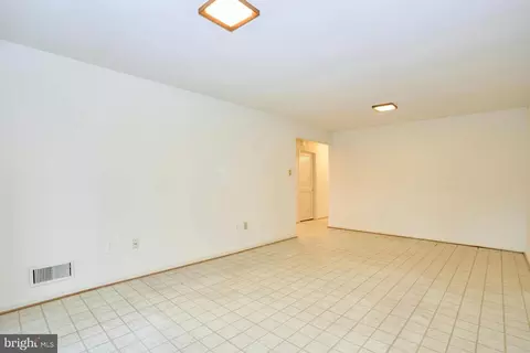Kitchen - 11706 Newbridge Ct, Reston, VA 20191 photo 3 of 3