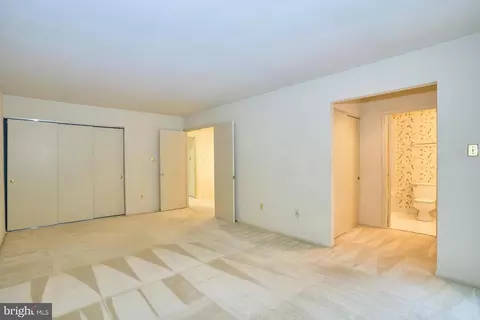 Bedroom - 11706 Newbridge Ct, Reston, VA 20191 photo 2 of 6