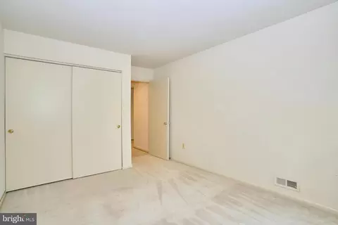 Bedroom - 11706 Newbridge Ct, Reston, VA 20191 photo 6 of 6