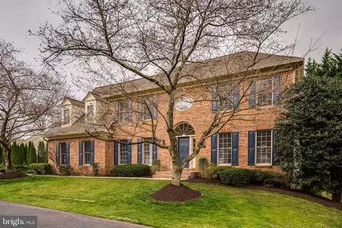 13014 Grey Friars Pl, Herndon, VA 20171