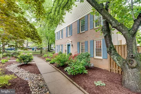 Exterior - 11921 Travistock Ct, Reston, VA 20191 photo 25 of 25