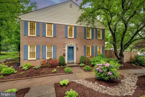 11921 Travistock Ct, Reston, VA 20191