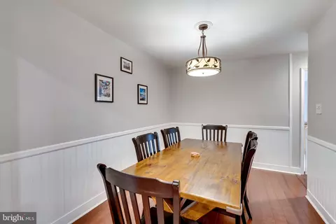 Dining - 11921 Travistock Ct, Reston, VA 20191 photo 2 of 3