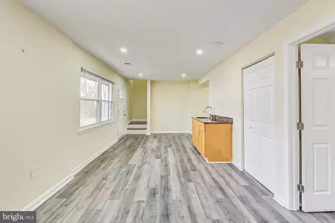 Entry Way - 7309 Beverly Park Dr, Springfield, VA 22150 photo 1 of 1