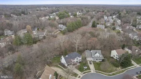 View/Area - 11922 Winstead Ln, Reston, VA 20194 photo 2 of 7