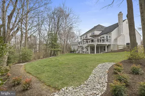 Exterior - 11922 Winstead Ln, Reston, VA 20194 photo 12 of 19