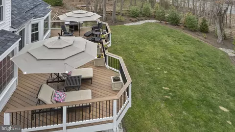 Exterior - 11922 Winstead Ln, Reston, VA 20194 photo 9 of 19