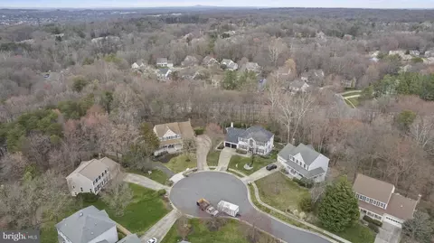View/Area - 11922 Winstead Ln, Reston, VA 20194 photo 3 of 7
