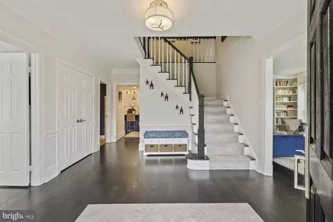 Entry Way - 11922 Winstead Ln, Reston, VA 20194 photo 2 of 8