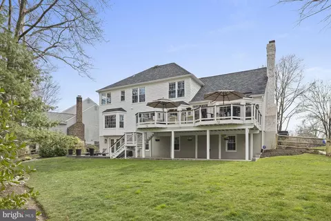 Exterior - 11922 Winstead Ln, Reston, VA 20194 photo 14 of 19
