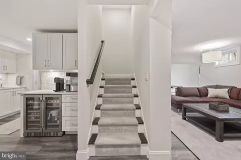 Entry Way - 11922 Winstead Ln, Reston, VA 20194 photo 5 of 8