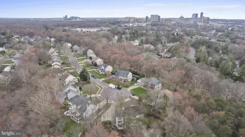 View/Area - 11922 Winstead Ln, Reston, VA 20194 photo 4 of 7