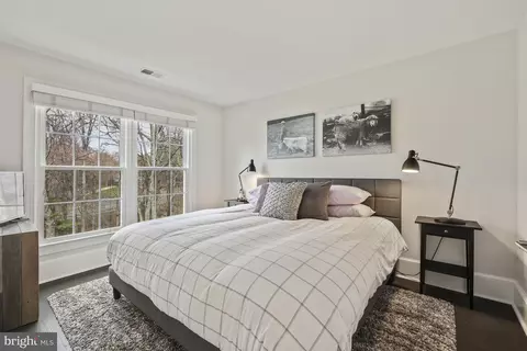 Bedroom - 11922 Winstead Ln, Reston, VA 20194 photo 4 of 7