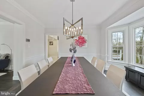 Dining - 11922 Winstead Ln, Reston, VA 20194 photo 3 of 5