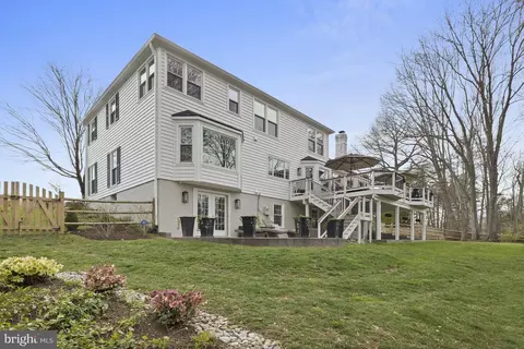Exterior - 11922 Winstead Ln, Reston, VA 20194 photo 10 of 19