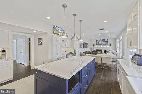 Kitchen - 11922 Winstead Ln, Reston, VA 20194 photo 3 of 9