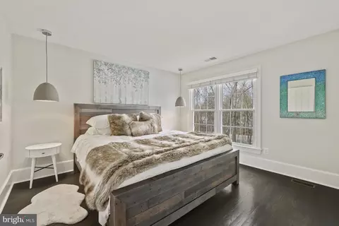 Bedroom - 11922 Winstead Ln, Reston, VA 20194 photo 6 of 7