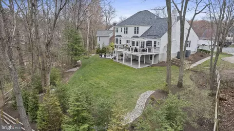 Exterior - 11922 Winstead Ln, Reston, VA 20194 photo 13 of 19
