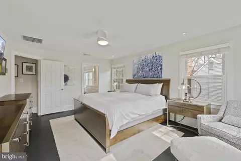 Bedroom - 11922 Winstead Ln, Reston, VA 20194 photo 3 of 7