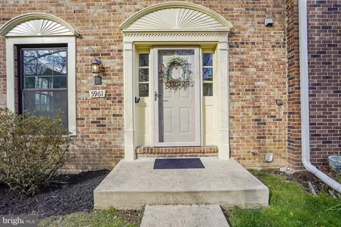 5961 Clerkenwell Ct, Burke, VA 22015