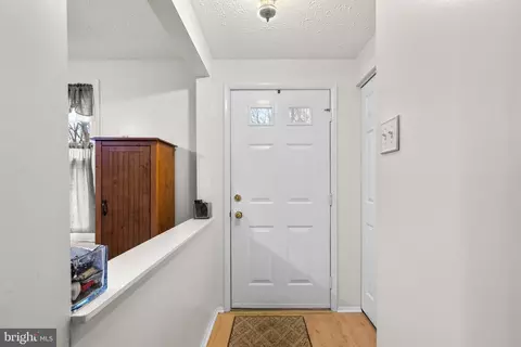 Entry Way - 8179 Willowdale Ct, Springfield, VA 22153 photo 1 of 1