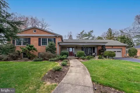 7408 Gatewood Ct, Alexandria, VA 22307