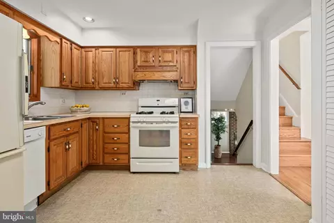 5918 Augusta Dr, Springfield, VA 22150 photo 22