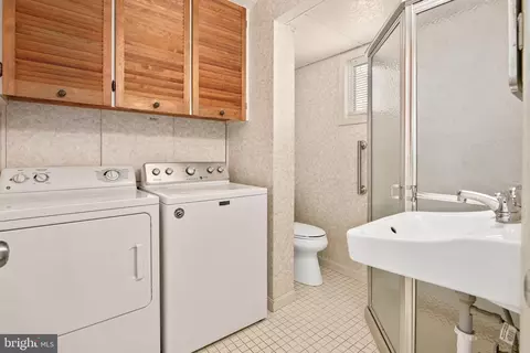 5918 Augusta Dr, Springfield, VA 22150 photo 40