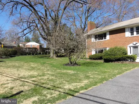 7102 Enterprise Ave, Mclean, VA 22101 photo 9