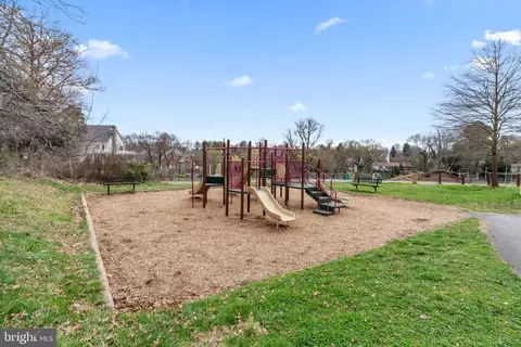 7102 Enterprise Ave, Mclean, VA 22101 photo 25