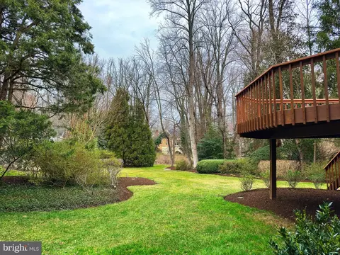 Exterior - 7740 Bridle Path Ln, Mclean, VA 22102 photo 11 of 18