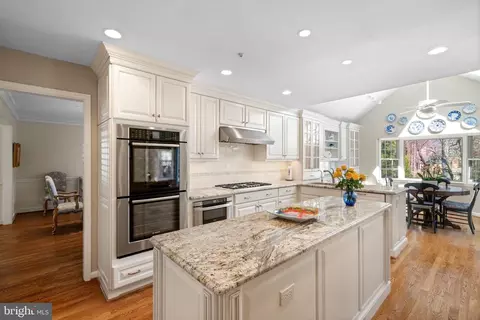 Kitchen - 7740 Bridle Path Ln, Mclean, VA 22102 photo 1 of 5