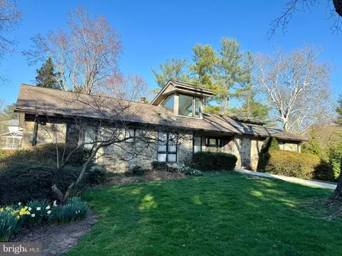 6950 Duncraig Ct, Mclean, VA 22101