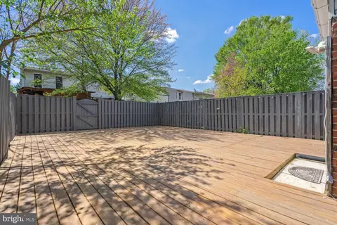 Exterior - 2151 Ferguson Pl, Herndon, VA 20170 photo 3 of 5