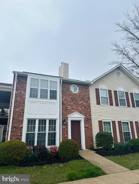 7820 Harrowgate Cir #108 - D, Springfield, VA 22152 photo 2